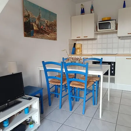 Entre Et Marina T2 Climatise Avec Piscine Collective-5hr213 Saint-Cyprien (Pyrenees-Orientales)